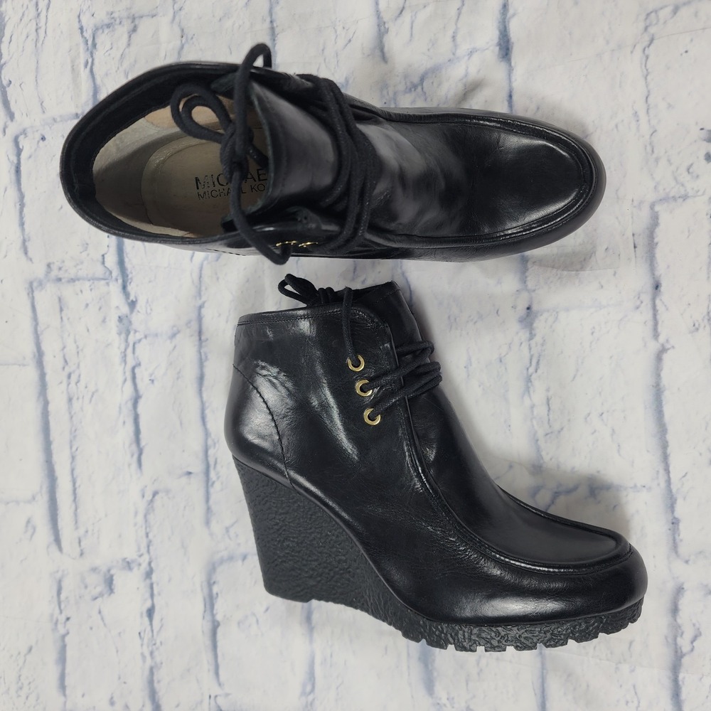 Michael Kors Rory Lace Up WOMENS 8.5 Wedge Booties Ankle Boots Leather Black